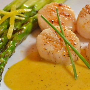 Sea Scallops with Aioli